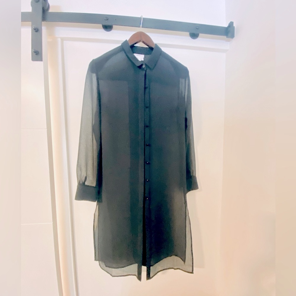⚫️ DKNY ⚫️  - semi-sheer overshirt / dress - size small